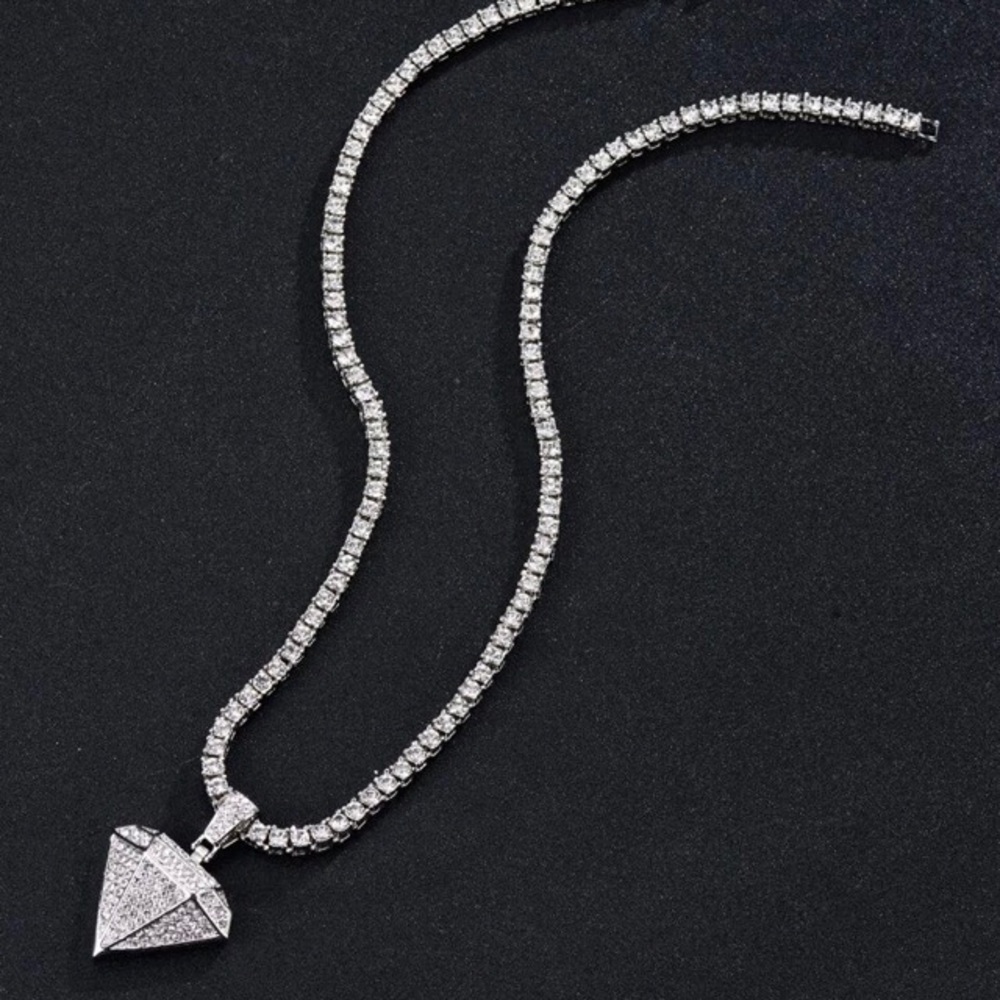 ⚡️ Icy Diamond Bling Necklace ⚡️ - Picture 5 of 5